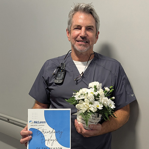 Alan Morris, RN, honored with Extraordinary Employee of the Season Award