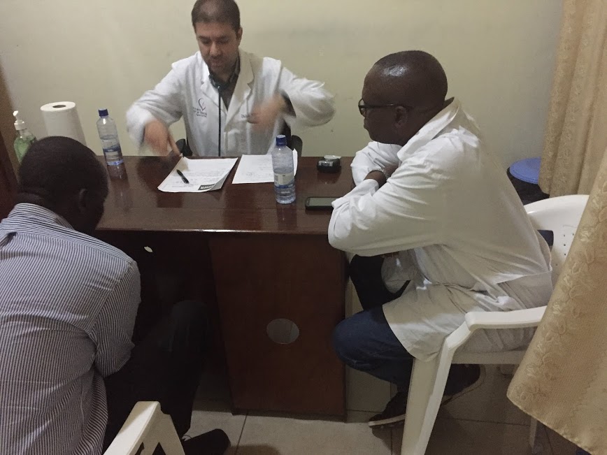 Dr. Miranda training Rwanda physicians