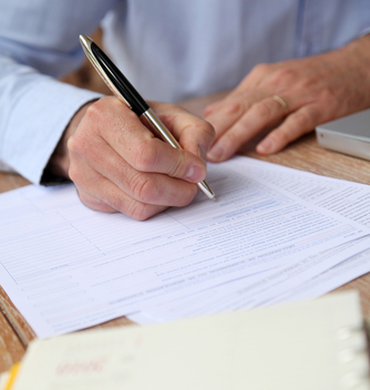 hand writing with pen