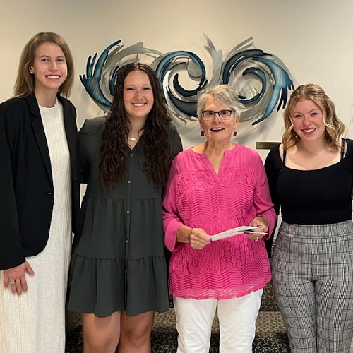 McLaren Thumb Region Auxiliary Awards Scholarships to High School Seniors