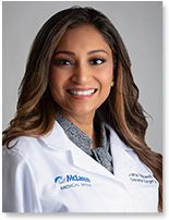 photo of Shoshana Hallowell, MD